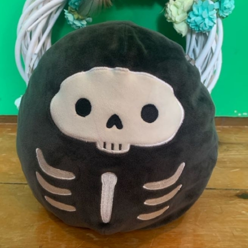 Stix Halloween Skeleton Squishmallow